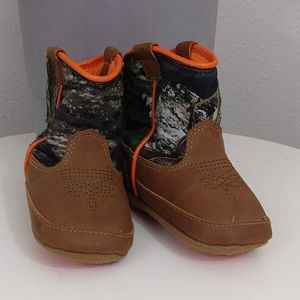 DBL Barrel infant camo and brown boots